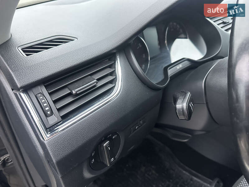 Лифтбек Skoda Octavia 2016 в Хмельницком