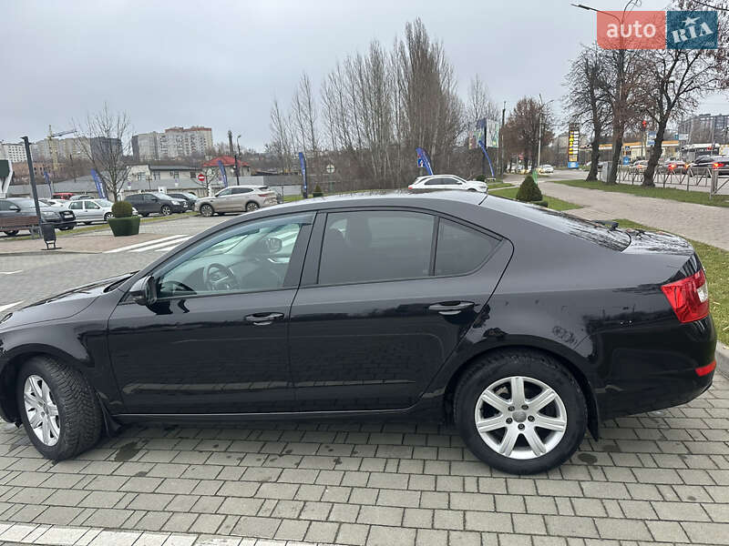 Лифтбек Skoda Octavia 2016 в Хмельницком