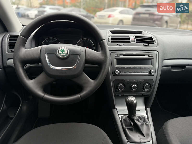 Универсал Skoda Octavia 2010 в Полтаве