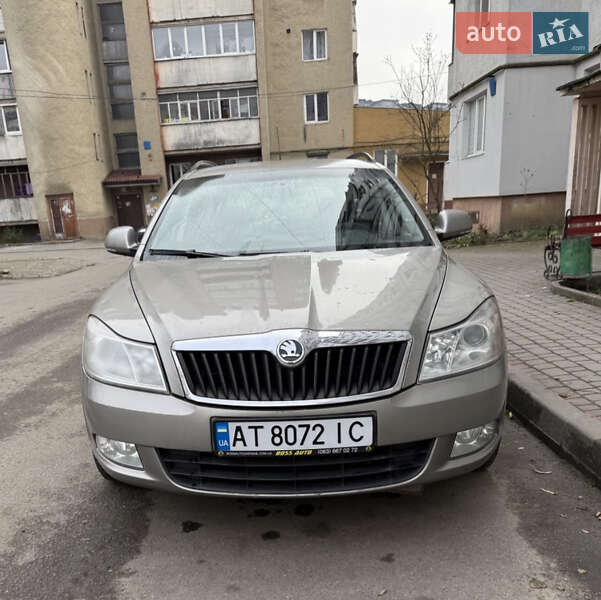 Универсал Skoda Octavia 2010 в Ивано-Франковске фото 2 Универсал Skoda Octavia 2010 в Ивано-Франковске
