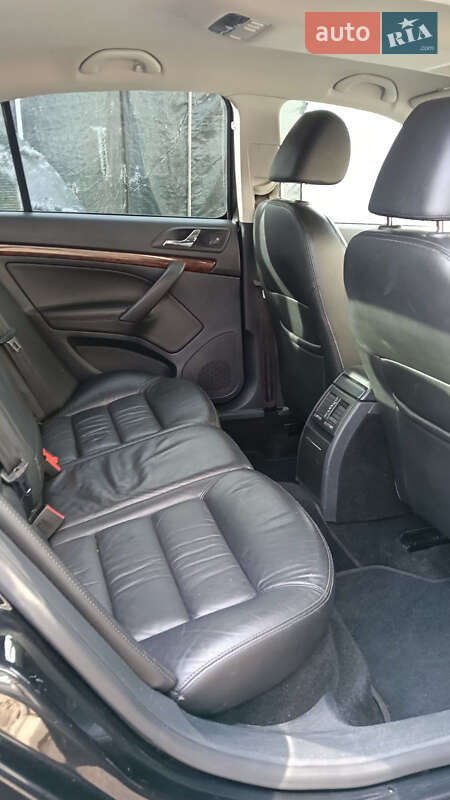 Лифтбек Skoda Octavia 2012 в Измаиле