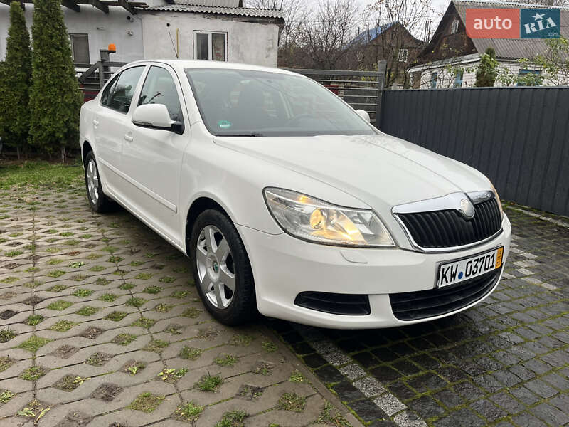Лифтбек Skoda Octavia 2009 в Звягеле
