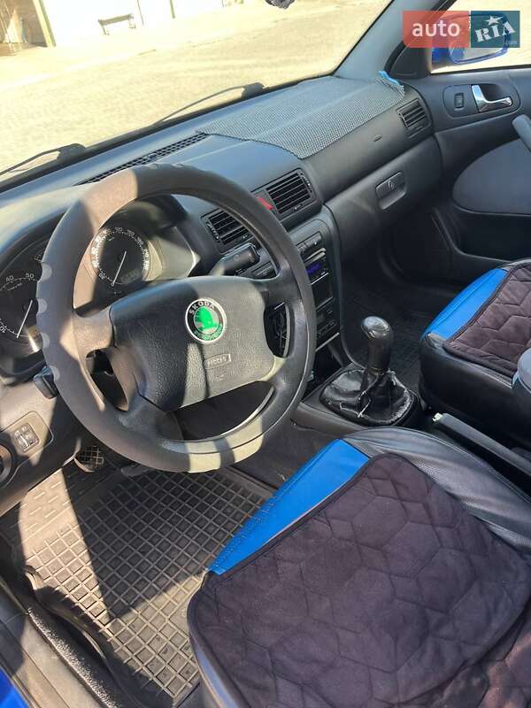 Лифтбек Skoda Octavia 2002 в Чорткове