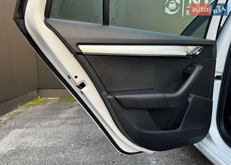 Универсал Skoda Octavia 2017 в Львове