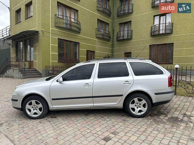 Універсал Skoda Octavia 2005 в Воловцю