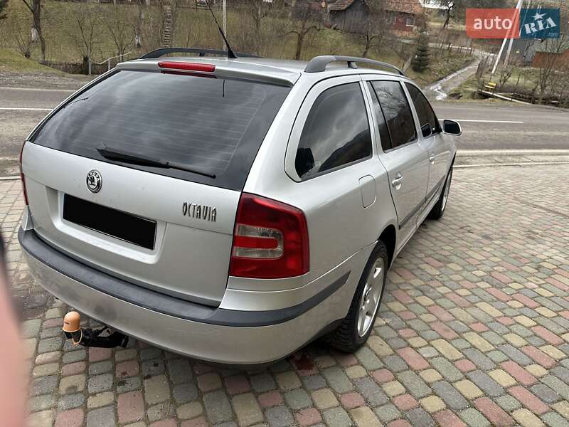 Універсал Skoda Octavia 2005 в Воловцю