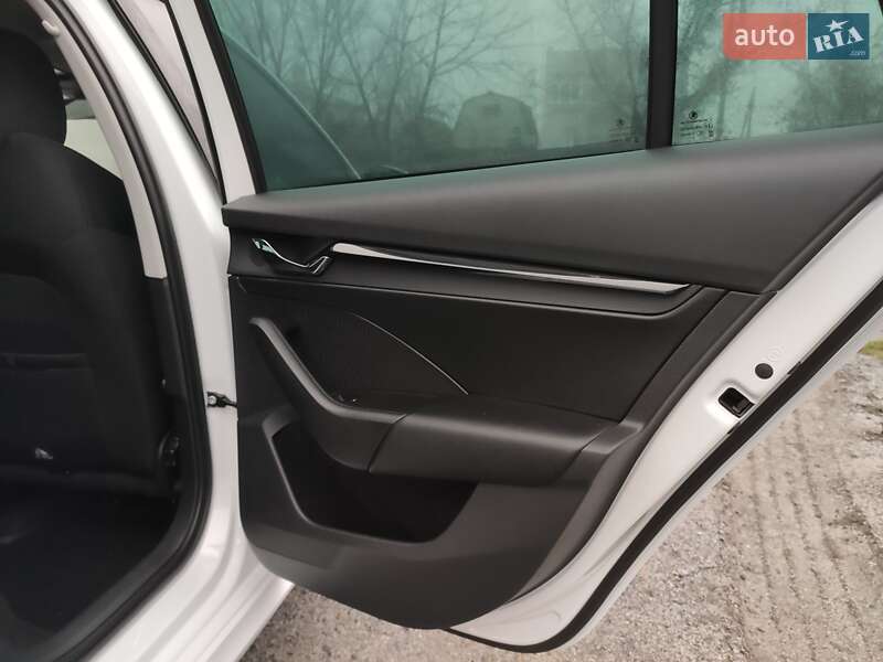 Универсал Skoda Octavia 2020 в Бердичеве