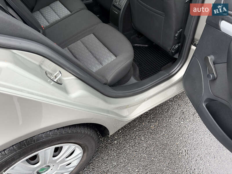 Лифтбек Skoda Octavia 2009 в Виннице