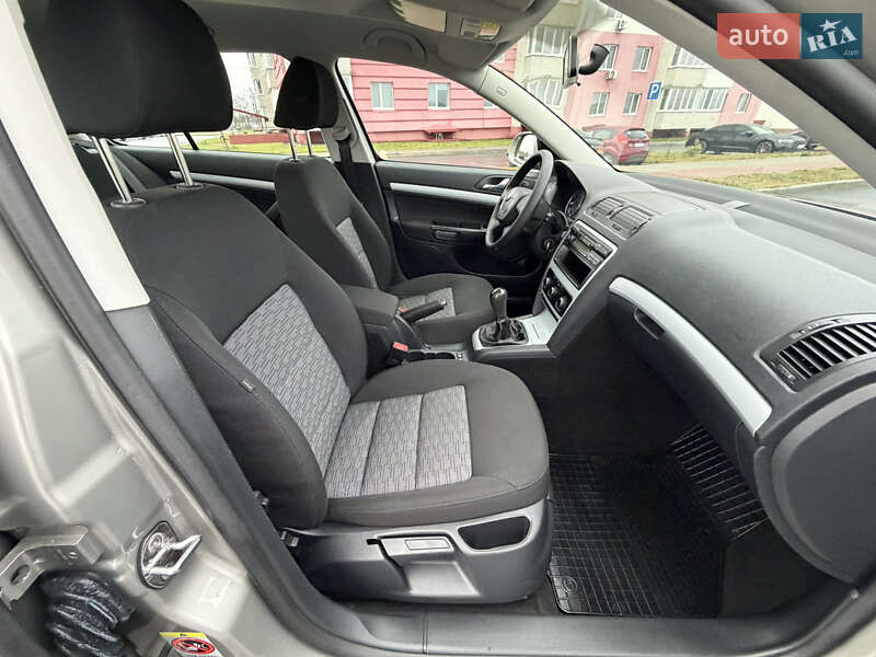 Лифтбек Skoda Octavia 2009 в Виннице