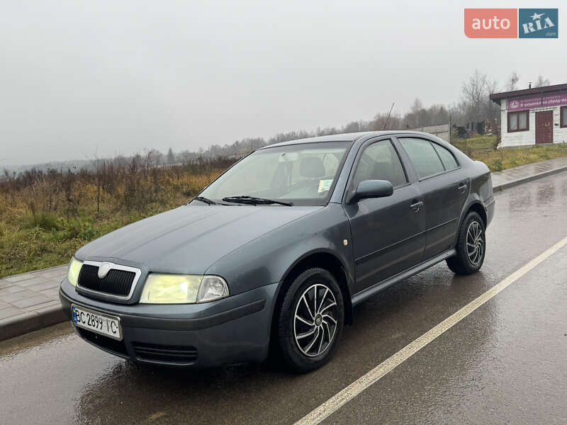 Лифтбек Skoda Octavia 2004 в Львове