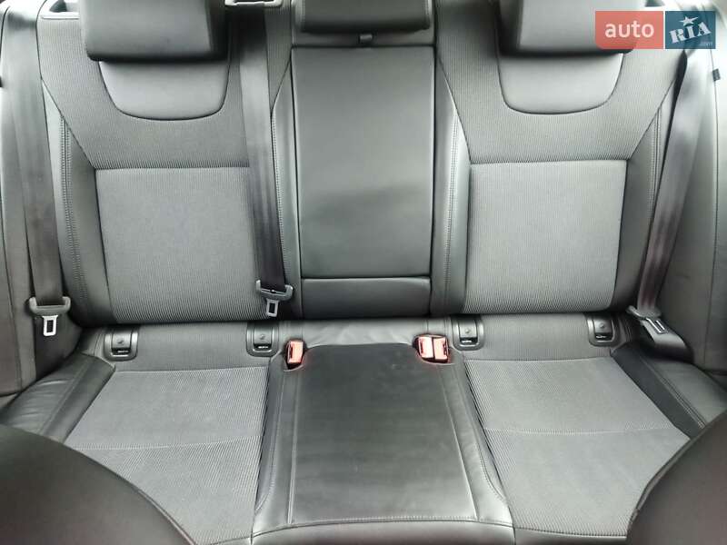 Универсал Skoda Octavia 2019 в Звягеле