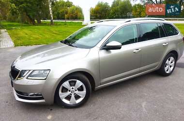 Універсал Skoda Octavia 2019 в Звягелі