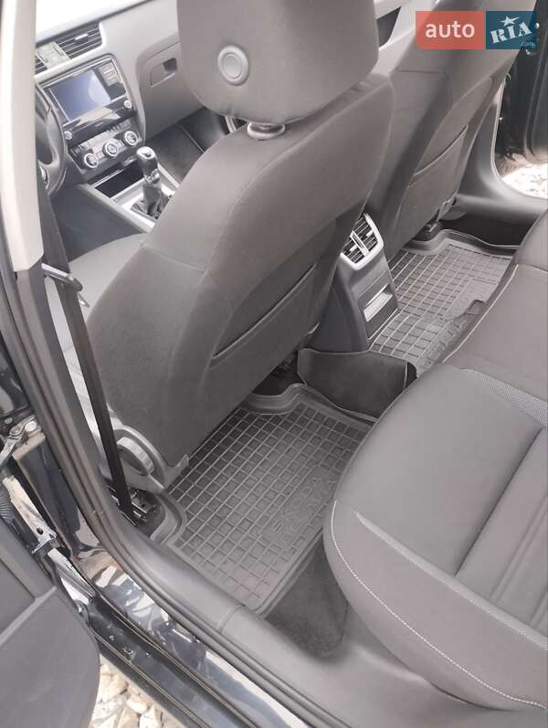 Универсал Skoda Octavia 2019 в Ровно фото 34 Универсал Skoda Octavia 2019 в Ровно
