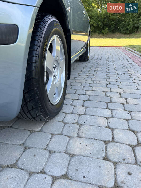 Ліфтбек Skoda Octavia 2003 в Теребовлі