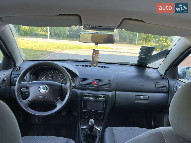 Ліфтбек Skoda Octavia 2003 в Теребовлі