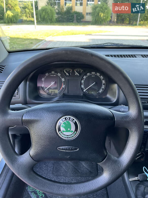 Ліфтбек Skoda Octavia 2003 в Теребовлі