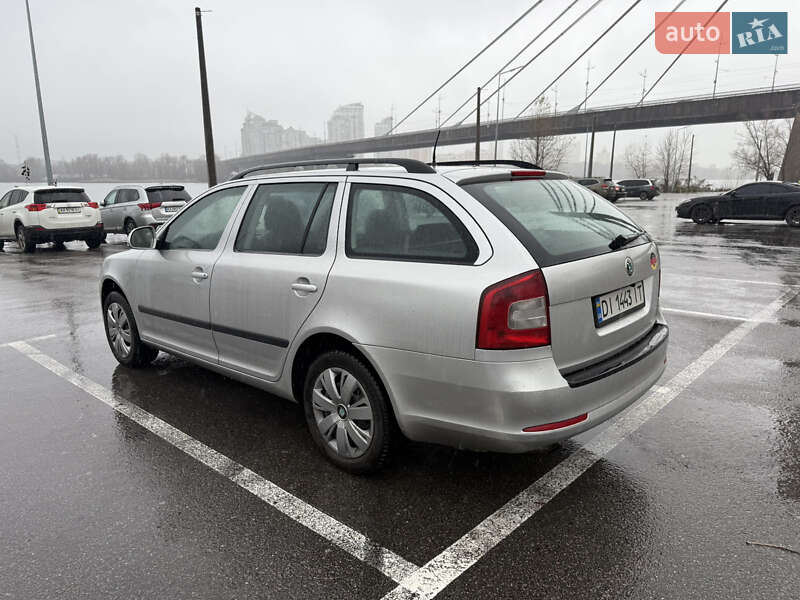 Универсал Skoda Octavia 2011 в Киеве фото 4 Универсал Skoda Octavia 2011 в Киеве