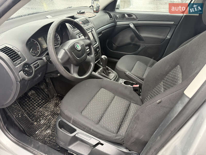 Универсал Skoda Octavia 2011 в Киеве фото 11 Универсал Skoda Octavia 2011 в Киеве