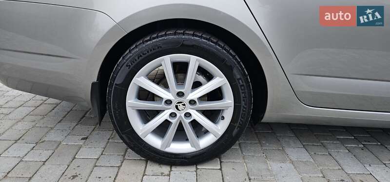 Универсал Skoda Octavia 2016 в Нововолынске