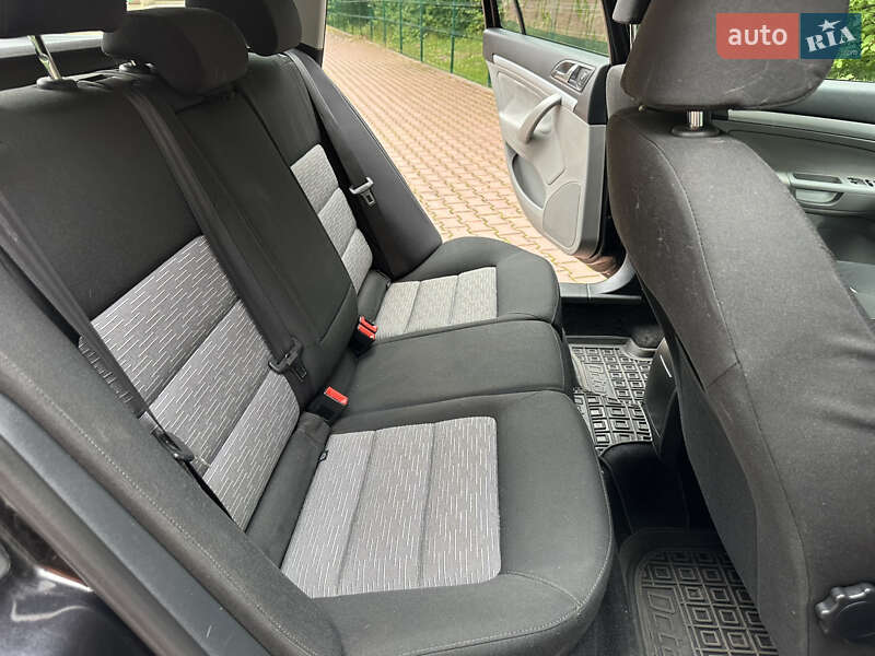 Универсал Skoda Octavia 2010 в Киеве