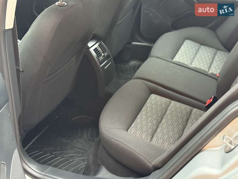 Универсал Skoda Octavia 2012 в Сарнах