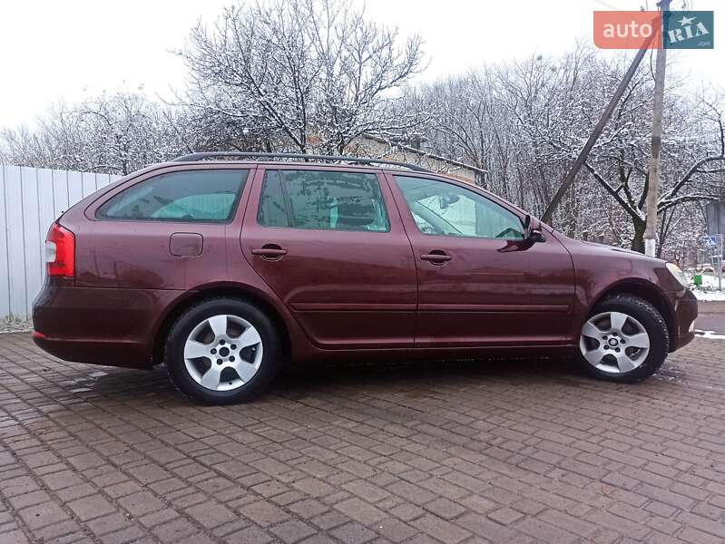Універсал Skoda Octavia 2009 в Ківерцях