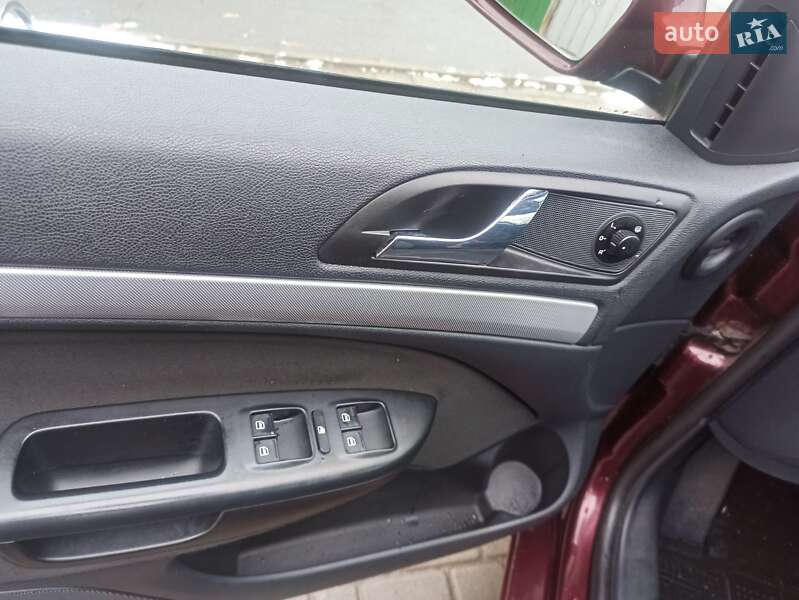 Універсал Skoda Octavia 2009 в Ківерцях