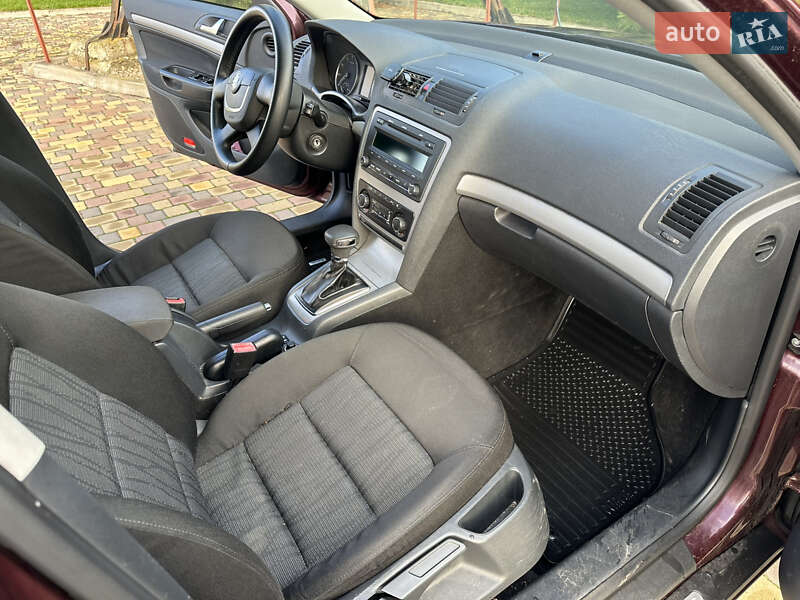 Лифтбек Skoda Octavia 2012 в Днепре