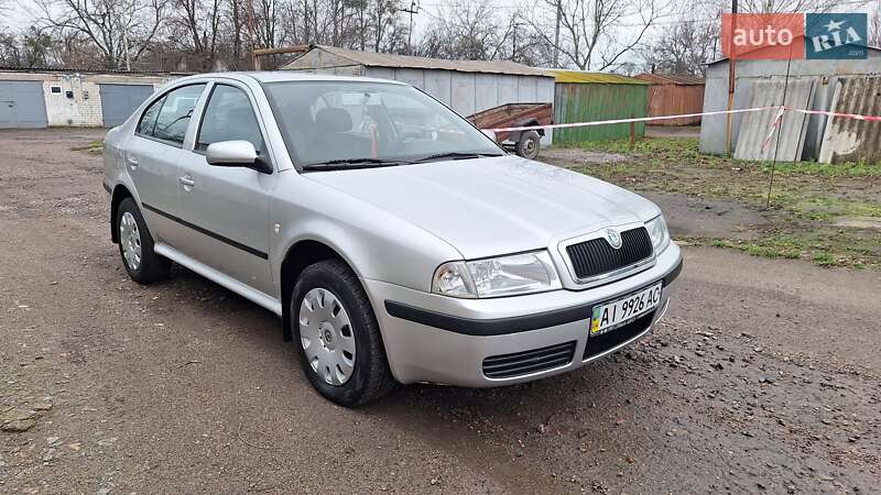 Ліфтбек Skoda Octavia 2006 в Смілі