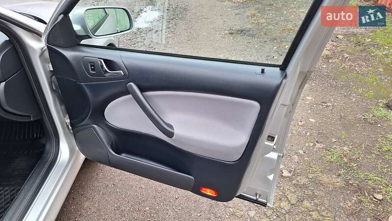 Ліфтбек Skoda Octavia 2006 в Смілі