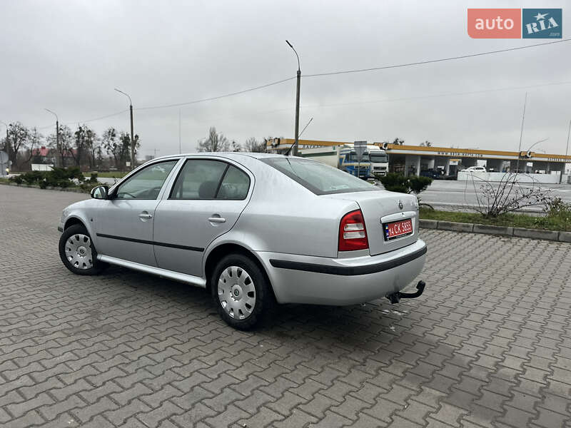 Лифтбек Skoda Octavia 2009 в Виннице