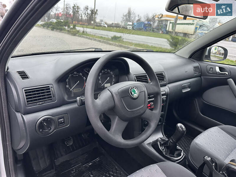 Лифтбек Skoda Octavia 2009 в Виннице