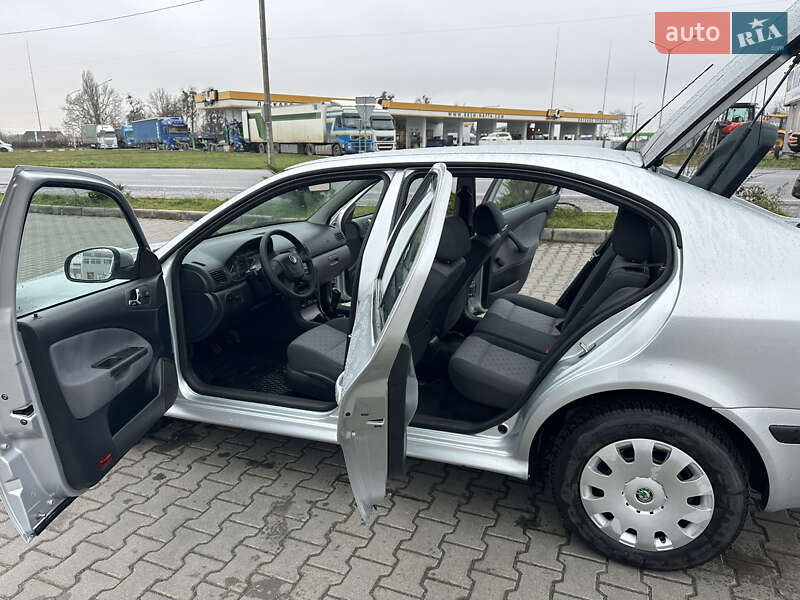 Лифтбек Skoda Octavia 2009 в Виннице