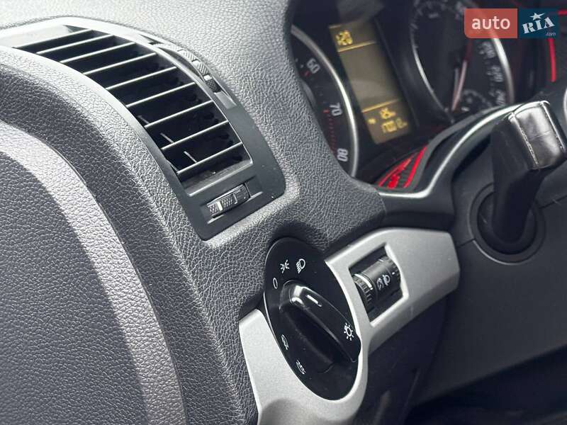 Лифтбек Skoda Octavia 2012 в Ахтырке