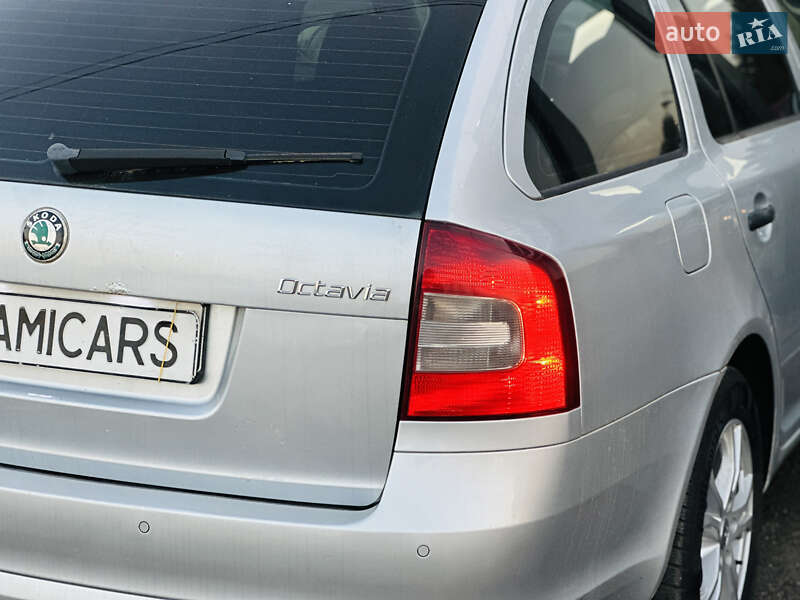 Універсал Skoda Octavia 2011 в Харкові