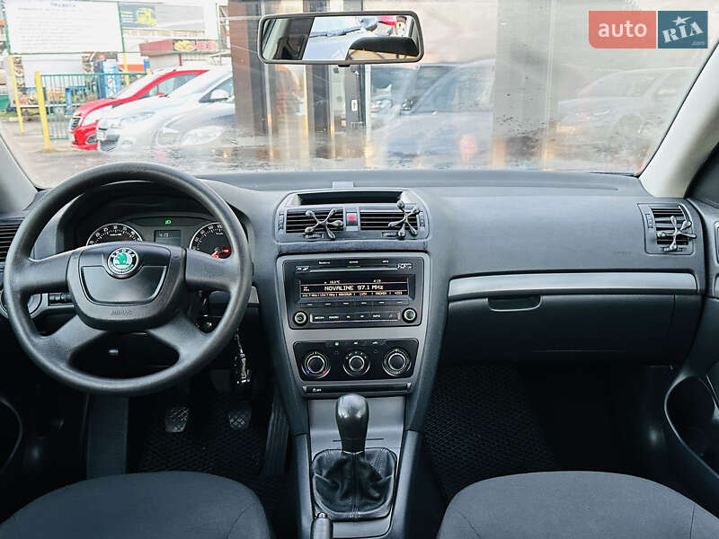 Універсал Skoda Octavia 2011 в Харкові