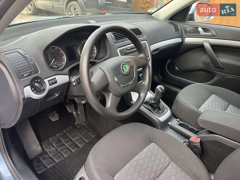 Лифтбек Skoda Octavia 2009 в Ахтырке
