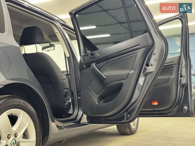 Универсал Skoda Octavia 2011 в Стрые