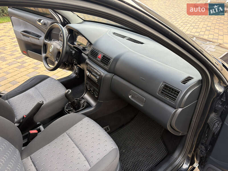 Лифтбек Skoda Octavia 2008 в Могилев-Подольске