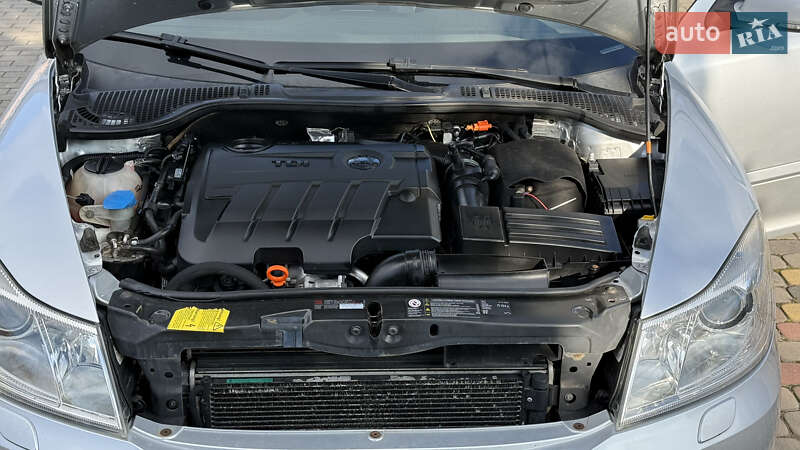 Универсал Skoda Octavia 2011 в Луцке фото 32 Универсал Skoda Octavia 2011 в Луцке