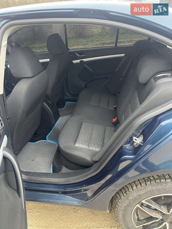 Лифтбек Skoda Octavia 2011 в Шаргороде