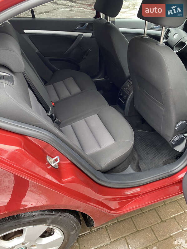 Ліфтбек Skoda Octavia 2008 в Рівному