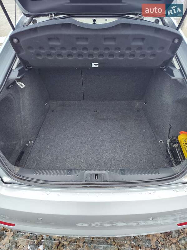 Лифтбек Skoda Octavia 2010 в Ивано-Франковске