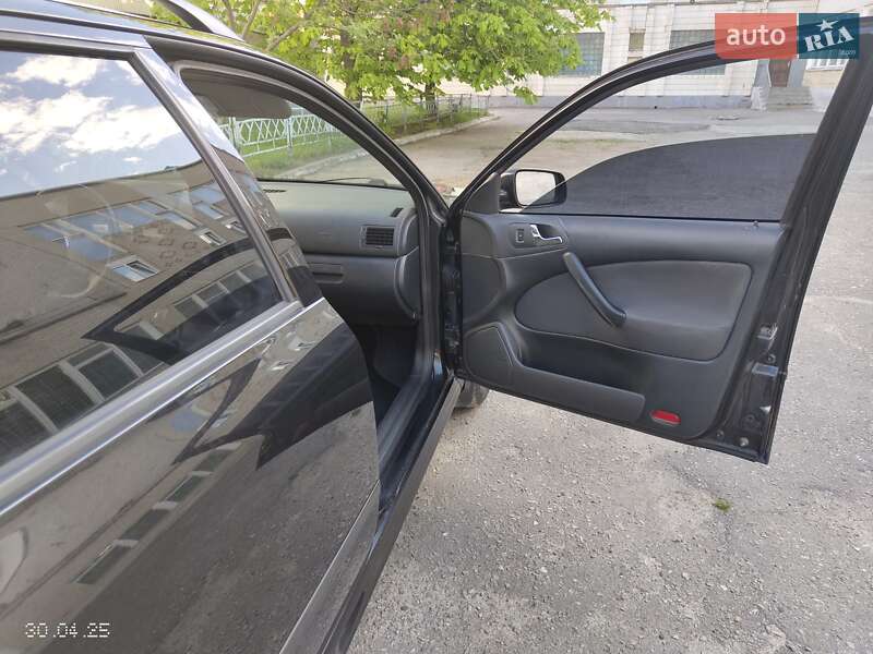 Універсал Skoda Octavia 2006 в Сумах