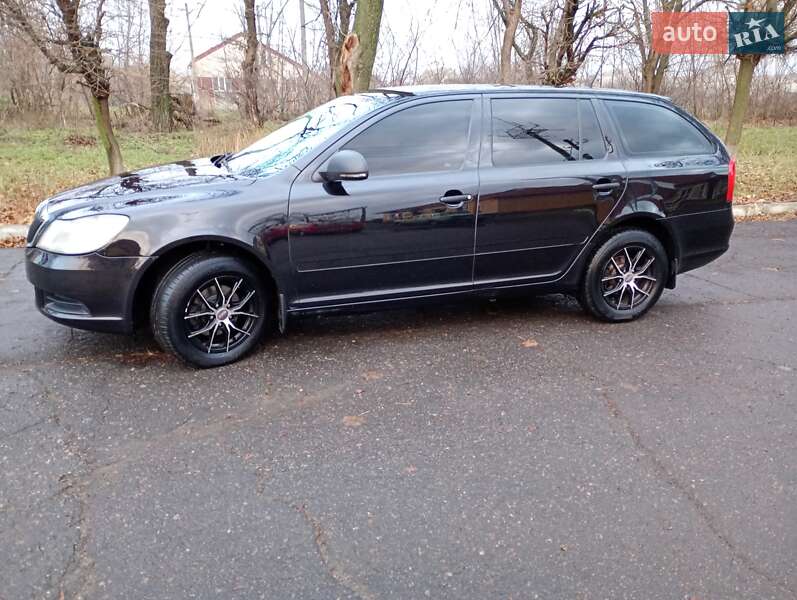 Универсал Skoda Octavia 2012 в Каменке фото 3 Универсал Skoda Octavia 2012 в Каменке