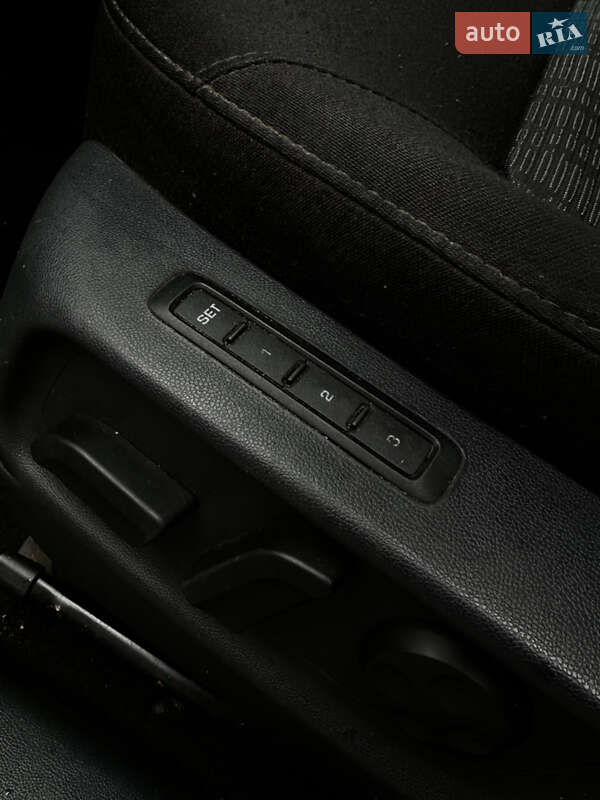 Універсал Skoda Octavia 2012 в Сумах