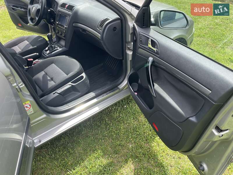 Ліфтбек Skoda Octavia 2006 в Хусті