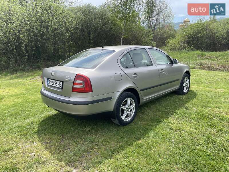 Ліфтбек Skoda Octavia 2006 в Хусті