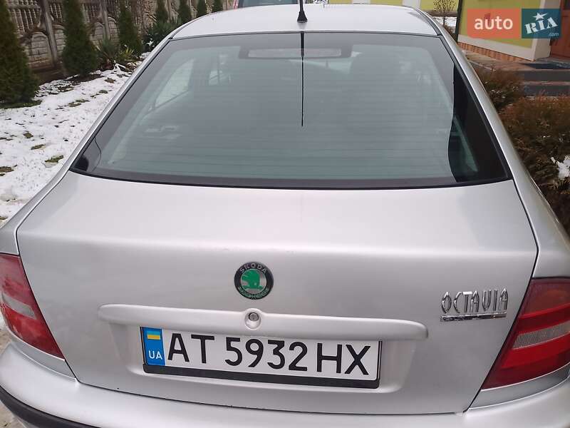Ліфтбек Skoda Octavia 1998 в Івано-Франківську