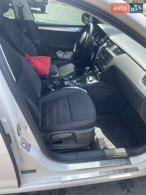 Лифтбек Skoda Octavia 2018 в Львове фото 6 Лифтбек Skoda Octavia 2018 в Львове